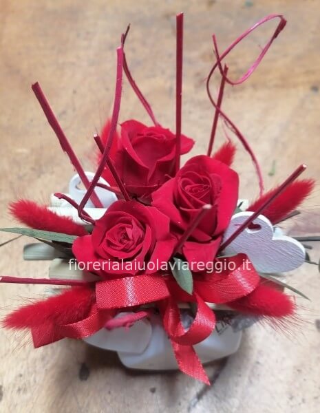 composizione rose stabilizzate